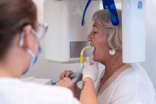 Best Emergency Treatment for Dental Infections or Abscesses in Home Gardens, CA