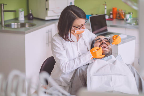Best Cosmetic Emergency Dentistry in Home Gardens, CA